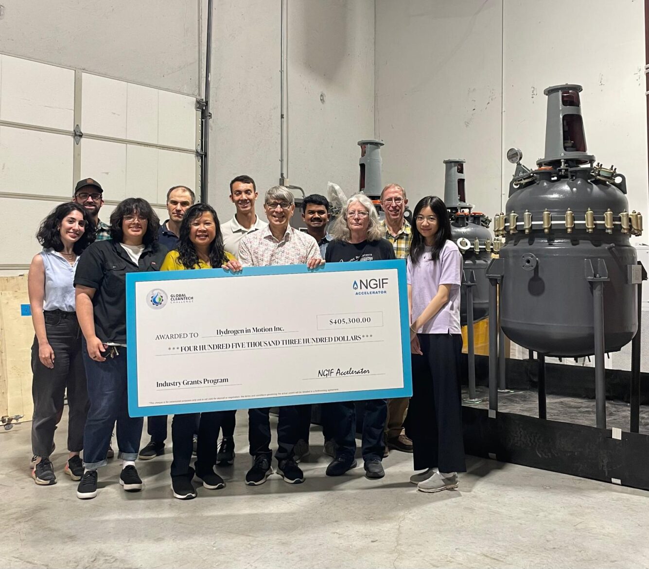 The H2M team with their Industry Grants cheque from NGIF Accelerator